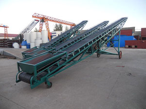 移動式輸送機